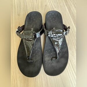 Vionic Glossy Black Women's Sandals